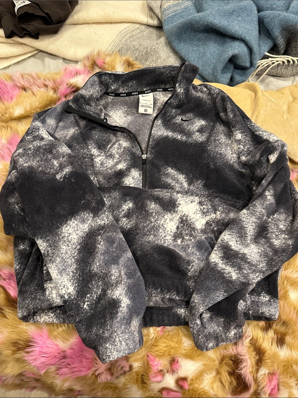 Nike tie dye pullover